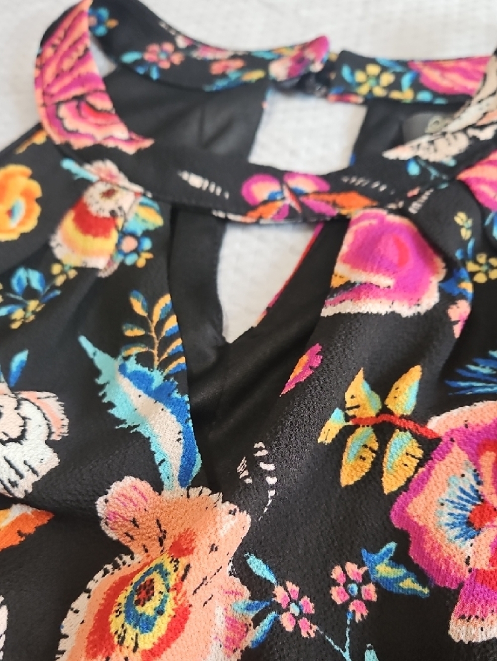Lily Rose Black Shift Cold Shoulder Dress Gorgeous Floral Print MED - Picture 4 of 14